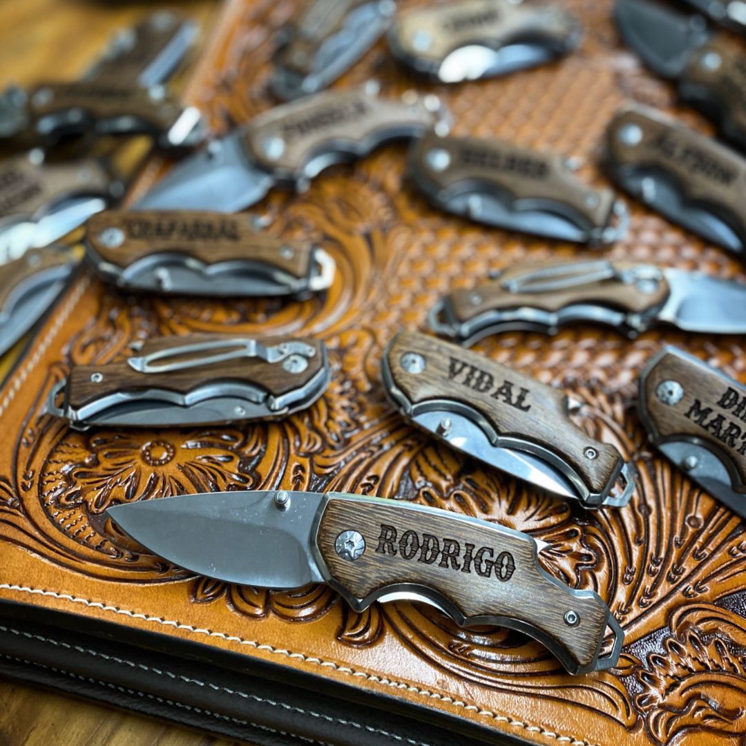 Buck com Abridor de Garrafas